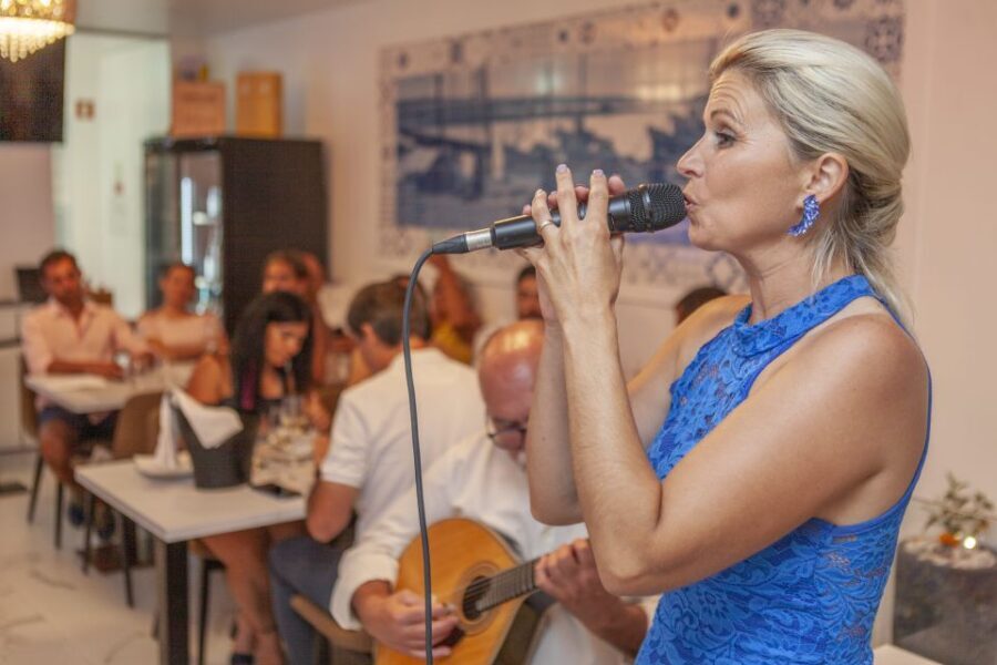 Algarve: Fado Night with 6- Course Algarvian Tapas Dishes - Algarve Fado Night: a compact meal with real performance energy