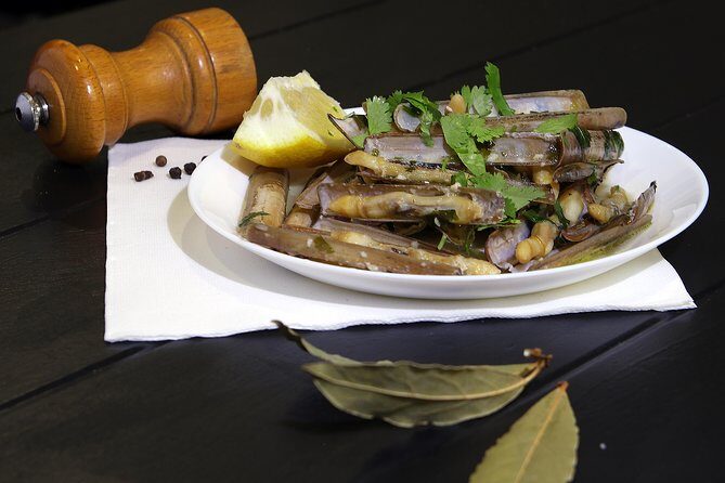 Algarve Food Tour in Portimão - Key highlights worth showing up for