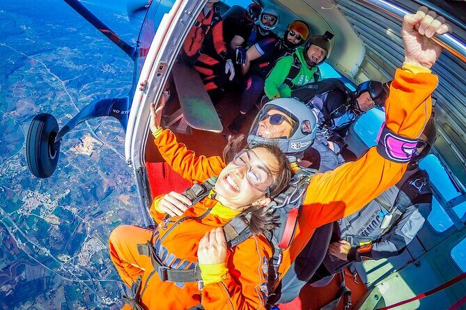 Algarve Tandem Skydive 10k ft (3000m) - 10 Minutes of Flight Over the Algarve Coast: Views With Time to Breathe