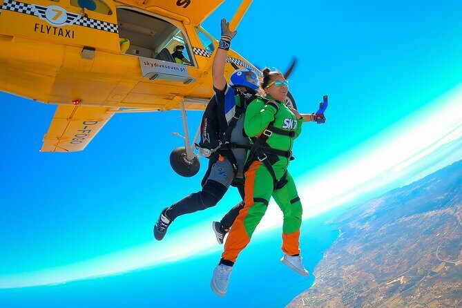 Algarve Tandem Skydive 15.000ft - The jump day experience: gear, safety, and the small things that calm you down