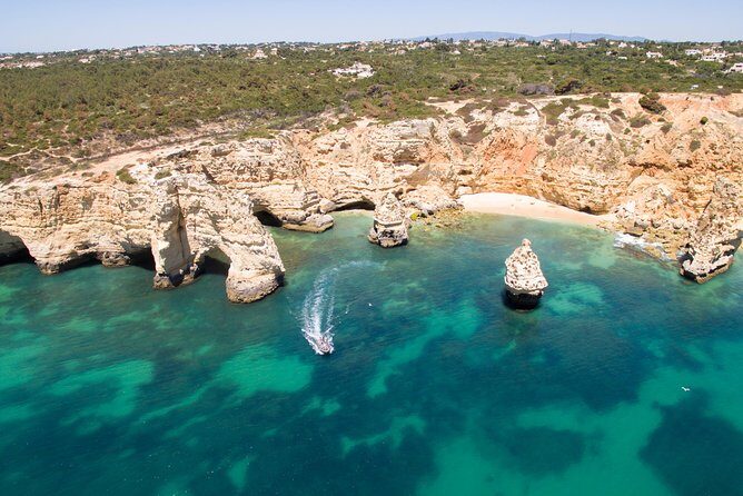 Benagil Cave and Marinha Beach Boat Tour from Portimao - Logistics that can make or break your morning