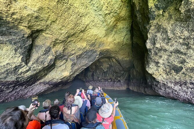 Benagil Caves and Marinha Beach - Where You Meet: Av. Rio Arade in Portimão