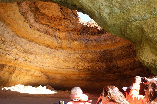 Benagil Caves Trip - The crew experience: friendly, patient, and focused on getting you aboard