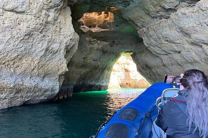 Boat trip along the Golden Coast and Benagil Caves - Vale de Centeanes and Algar de Benagil: the coast becomes a cave circuit