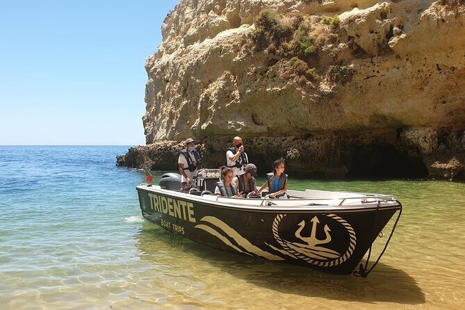 Boat Trip to the Benagil Caves from Armação de Pêra - The route makes the Algarve feel close: Armação de Pêra to Beijinhos