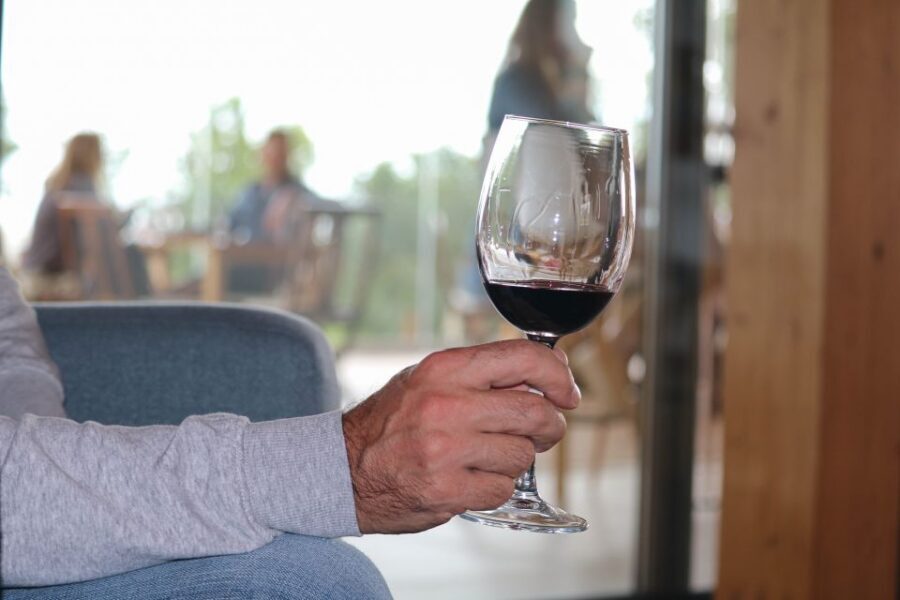 Carvoeiro/Portimão/Alvor: Wine Tour w/ Tasting, Tapas, Music - The heart of the tour: 4 wines matched with 4 tapas