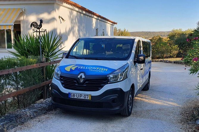 Carvoeiro Private Transfer to Faro Airport - Door-to-door from Carvoeiro to Faro: less airport stress