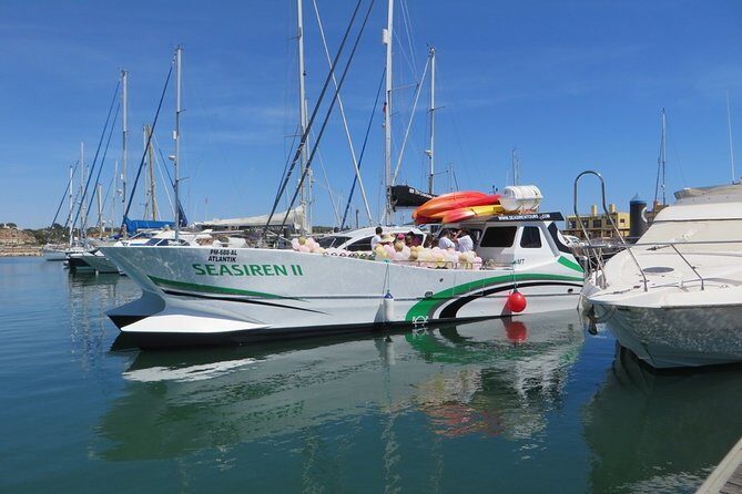 Catamaran Private Tour - Benagil & Marinha Beach - (28 PAX) - Why a Private Catamaran from Portimão Works So Well for the Caves