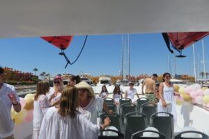 Catamaran Private Tour - Benagil & Marinha Beach - (28 PAX) - The 2:00 pm Start: How to Think About Timing and Light