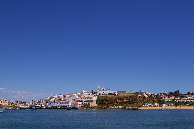 Cruise 2, Benagil - Morning - Caves 11:30H - 14:00H - The coast between stops: where the sail actually pays off