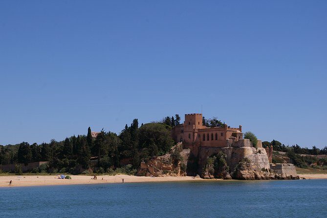 Cruise 2, Benagil - Morning - Caves 11:30H - 14:00H - Crew vibe, English commentary, and how to handle the pirate noise