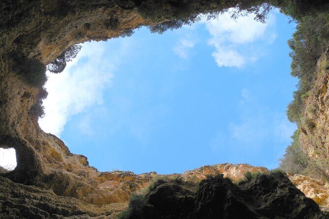 Cruise 3, Benagil - Afternoon - Caves 14:30H - 17:00H - The return run: caves and cliffs you pass close to