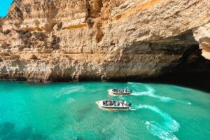 Express Tour - Benagil Cave - Where the tour starts: Benagil beach, easy to find
