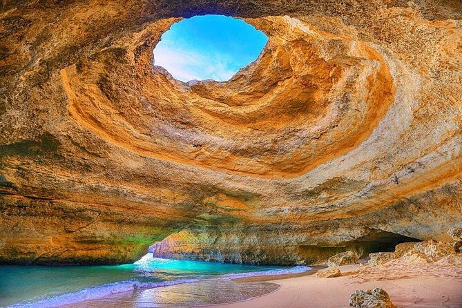 Express tour to Benagil Cave & Marinha - Marina Portimão: seeing the return side of the coast
