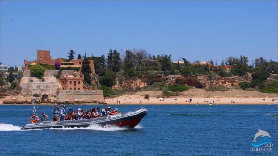 Grutas de Benagil - Why Grutas de Benagil works as a short Algarve outing