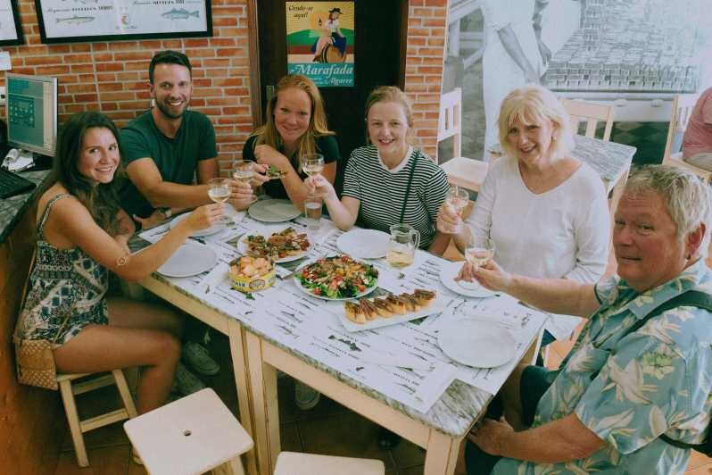 Portimão: Guided Local Food Tour - Bakery stop: quick tastes that set up the rest of the meal plan