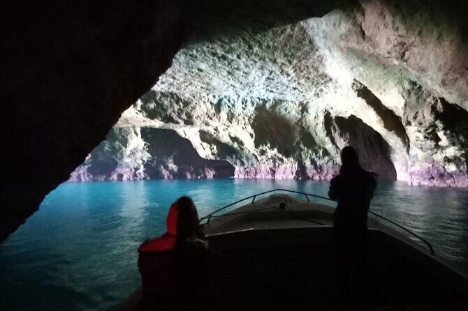 Private Tour - Benagil Caves - Algar de Benagil: What to Expect at the Cave Entrance