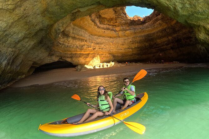 Sunrise Small Group Kayak Experience in BENAGIL Cave & 4K Photos - Praia da Marinha arches: paddling through caves and getting the right angle