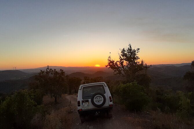 Sunset Safari 4H - Guide Pedro and the Humor Factor You’ll Actually Feel
