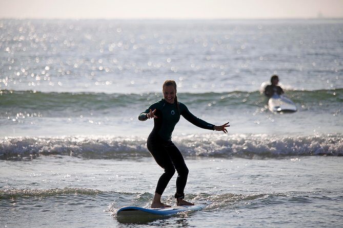 Surf School in Albufeira - Max 16 Travelers: why the small group cap matters