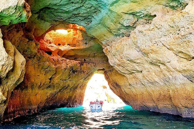 Traditional Tour - Benagil Cave - The 1-hour timing: why the schedule feels tight (in a good way)